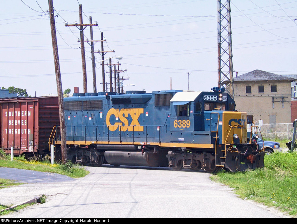 CSX 6389 works on the HPT&D